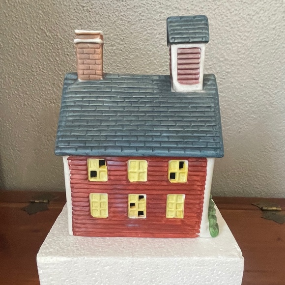 Vintage Americana Porcelain Collectable Village Lighted Schoolhouse - Picture 2 of 13